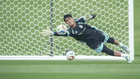 阿根廷队内隐藏第27人:世界杯专属陪练莱吉萨蒙