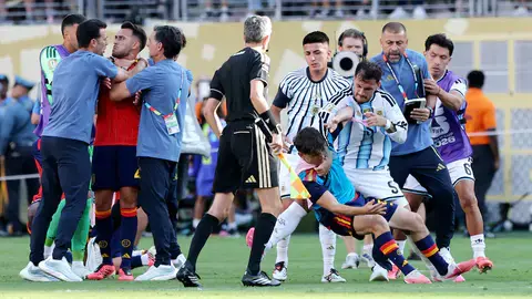FIFA启动纪律调查 阿根庭国脚及助教涉多项违规